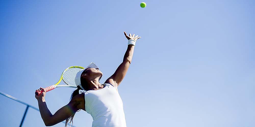 How To Toss a Tennis Ball